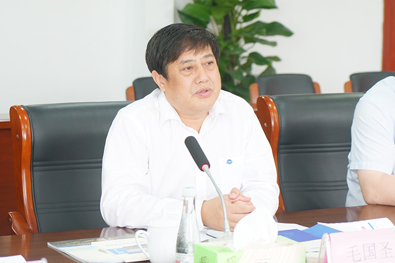 六盤水市鐘山區副區長趙奇率隊到公司考察